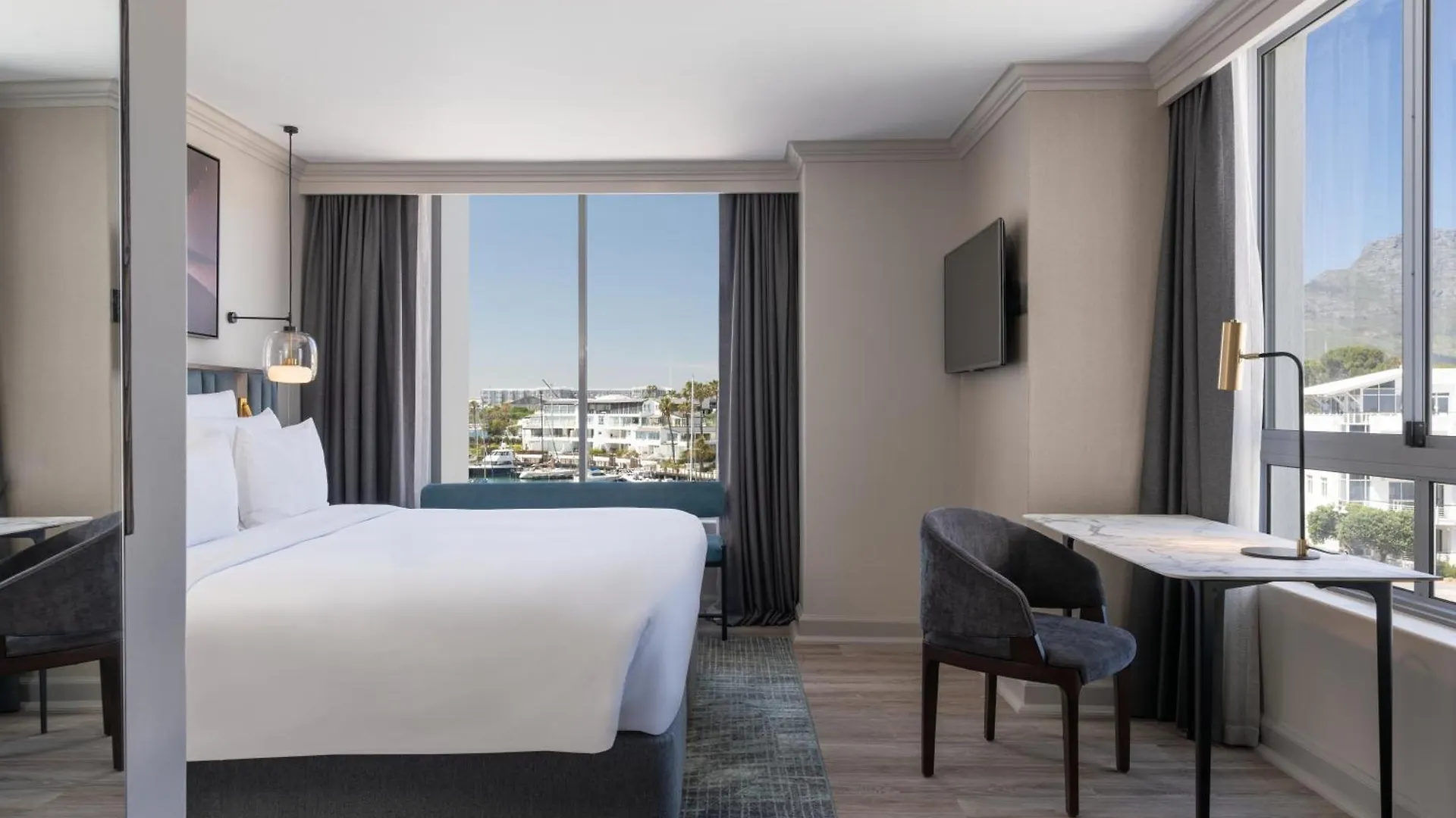 Radisson Collection Hotel, Waterfront Cape Town